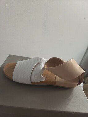 Antelope Ankle Wrap Flat sandals, Sz 7
